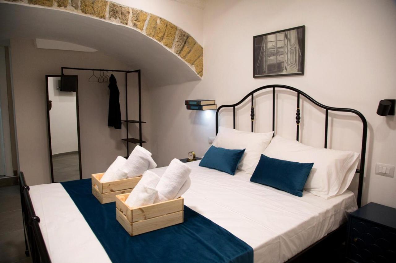 Bottega Orafa Hotel Naples Exterior photo